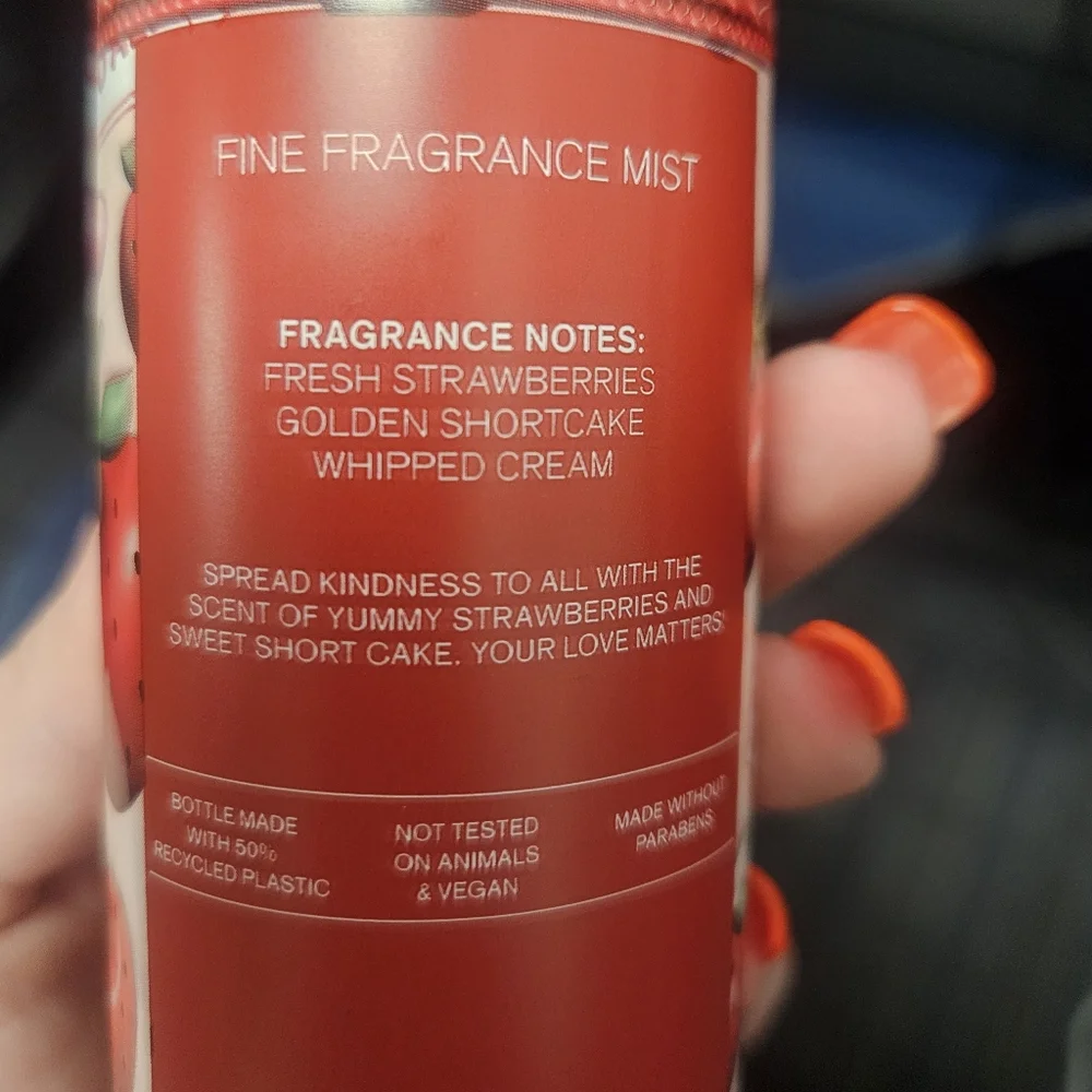 Bath & Body Works Strawberry Pound Cake Fine Fragrance Mist - Picture 3 of 4